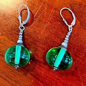 Stunning Antique-style Green and Silver Earrings